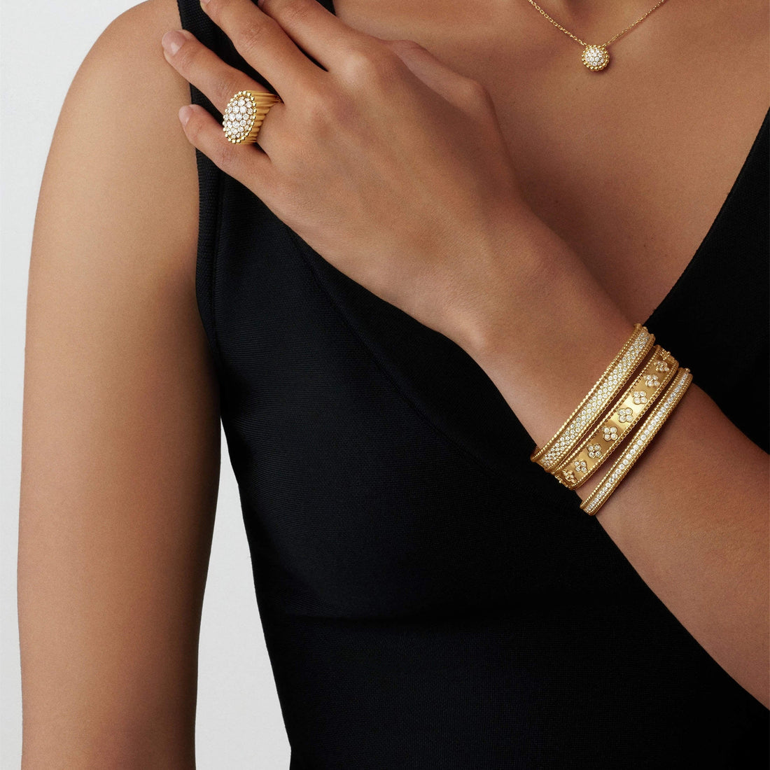 Deki Jewels Perlee Clovers Bracelet,18k Gold Plated