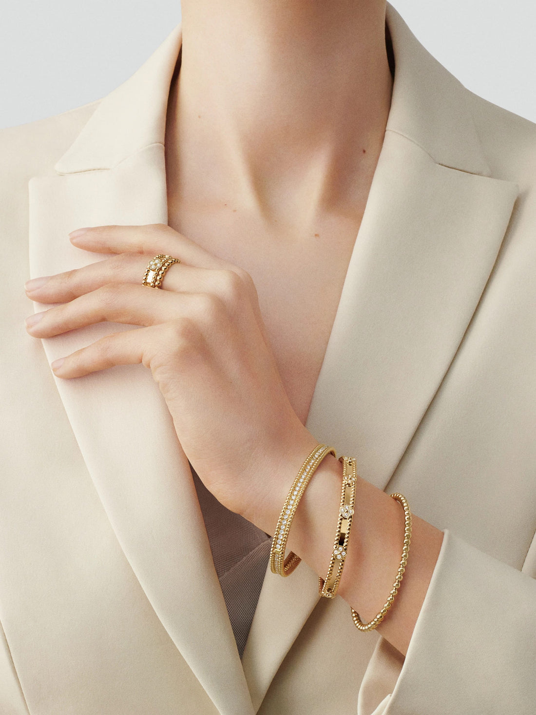 Deki Jewels Perlee Sweet Clovers Bracelet,18k Gold Plated